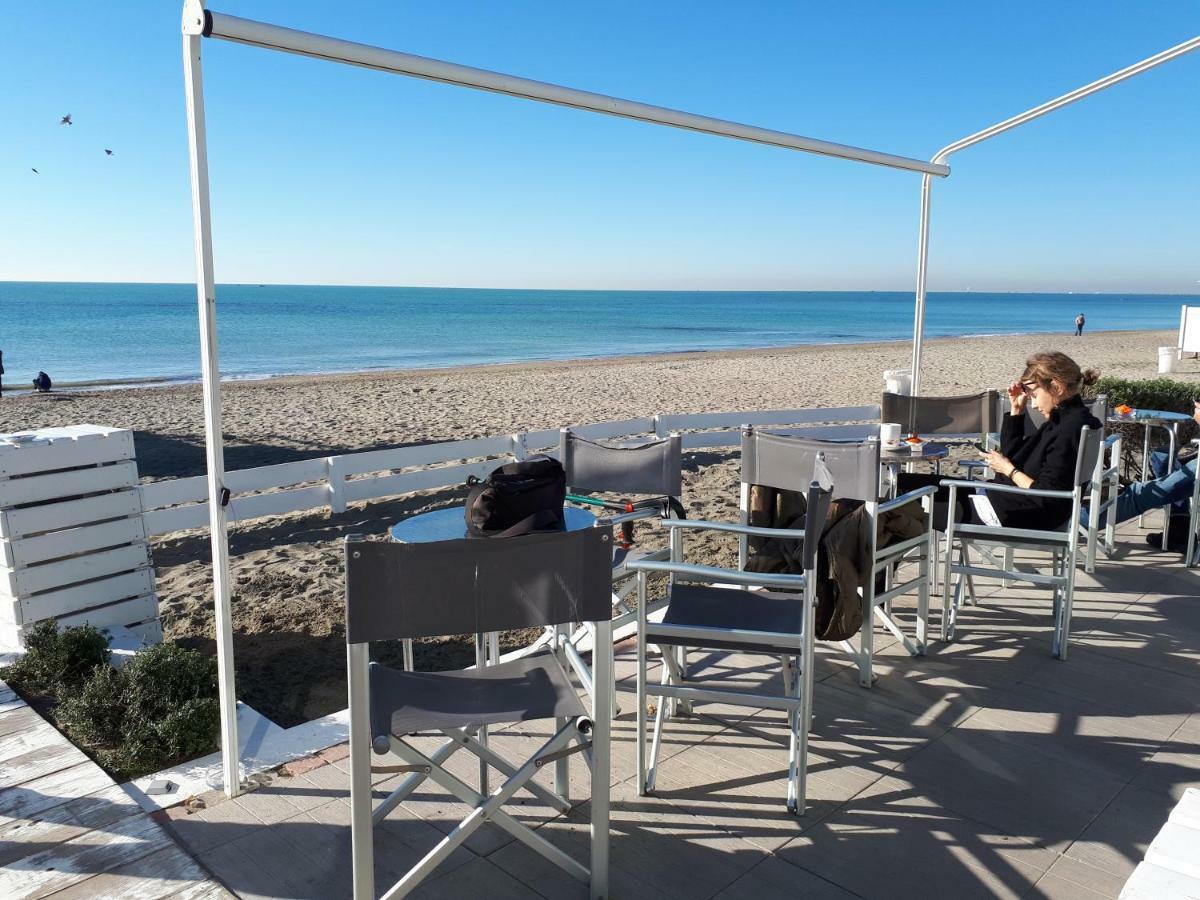 Attico Sul Mediterraneo Lido di Ostia Exterior foto